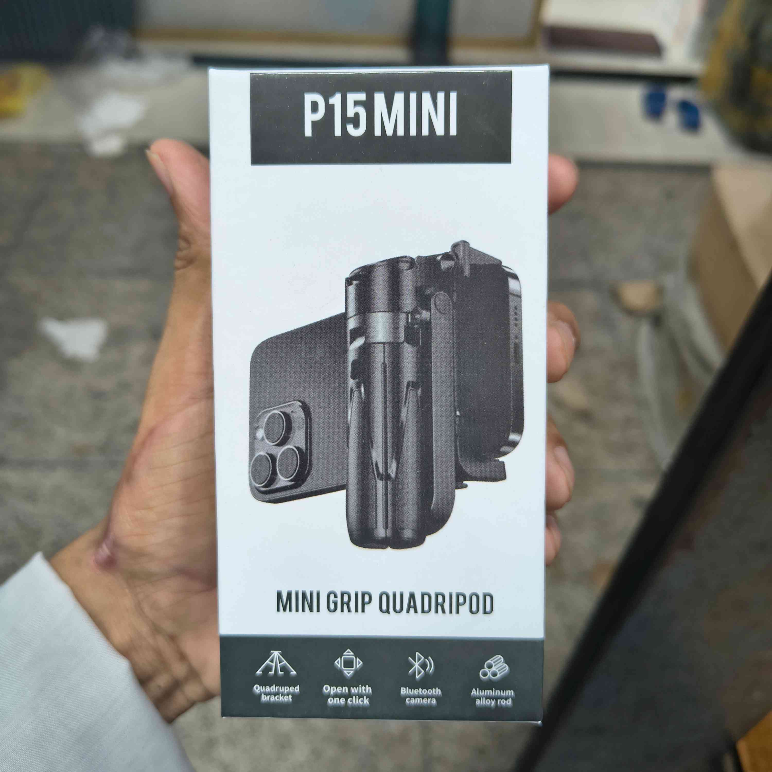 P15 MINI Grip Quadripod tripod